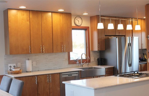 Culver House | Private Country Home just 3 miles from Culver