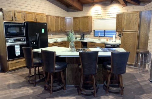 Wickenburg House | Private Desert Escape Close to Downtown with Horse Pens on the Sols Wash!