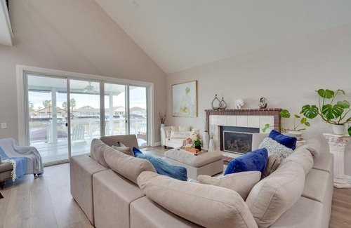 Discovery Bay House | Private Dock Discovery Bay Vacation Rental!