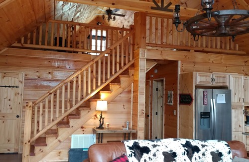 Lake Lure Cabin | Private Dog-Friendly Cabin in Lake Lure – Lakes & River Access