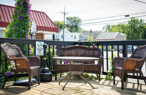 Halfway House | Private EFFICENCY Apt. with BATH, LIVING, & separate BEDRM