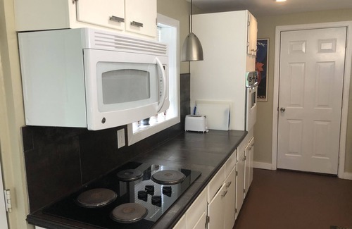 Buford House | Private entrance lake home with. access to lake.