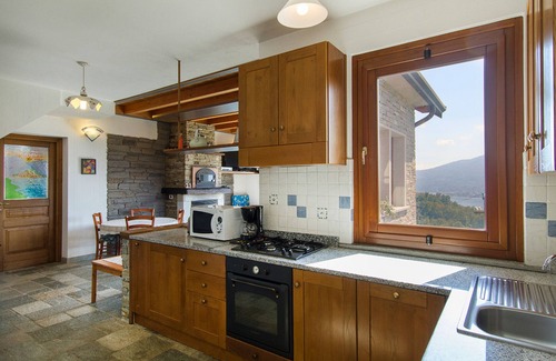 Comero Villa | Private family friendly home with swimming pool and views! - Villa Bernardino