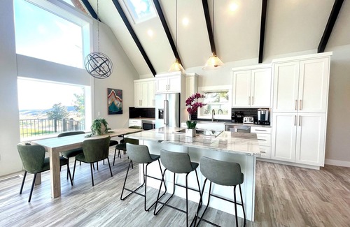 Garden City House | Private Foothills Retreat w/Pool, Spa, Sauna, Firepits & Amazing Views!