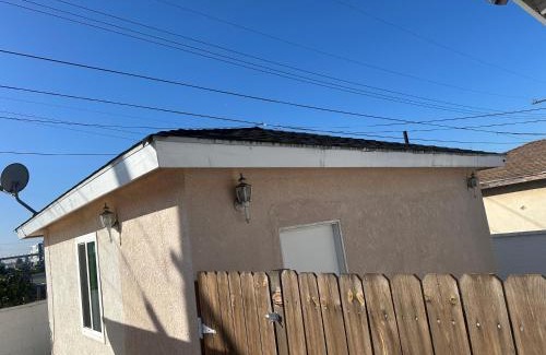 West Rancho Dominguez Apartment | Private guest house with full kitchen and bathroom