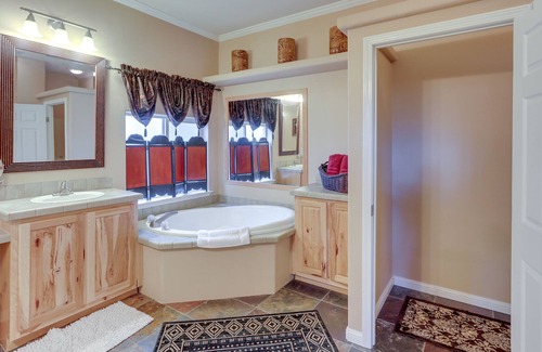 Sloat Cabin | Private Guest Ranch w/ World-Class Fishing!