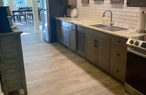 Matthews House | Private Guest Suite