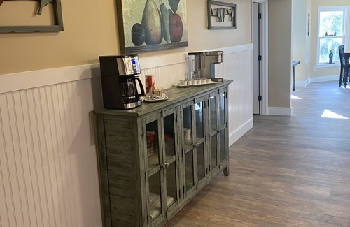 Matthews House | Private Guest Suite