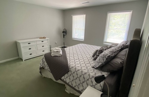 Roswell Other | Private guest suite with private garage