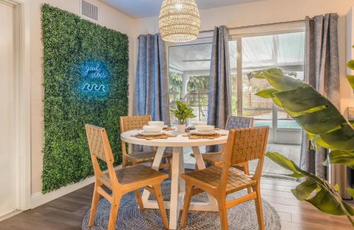 Walsingham House | Private Heated Pool 4 MI to Indian Rocks Beach