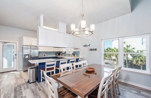 Perdido Key Coves One House | PRIVATE HEATED POOL, PRIVATE BEACH ACCESS, BOAT & BAY ACCESS, VOLLEY/PICKLEBALL!