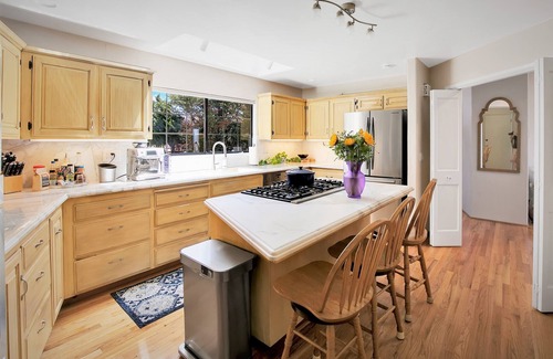 Northeast Carmel House | PRIVATE Hilltop Home: Stunning Carmel Views, Hot Tub, 3 Balconies, Dogs Welcome