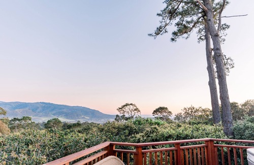 Northeast Carmel House | PRIVATE Hilltop Home: Stunning Carmel Views, Hot Tub, 3 Balconies, Dogs Welcome