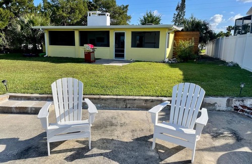 Spring Hill House | Private Home on Deep Salt Water Canal With Direct Gulf Access