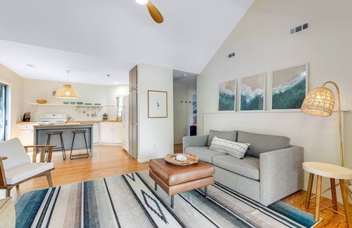 Ocean Ridge House | Private home with fairway views, WiFi, AC, screened deck, & washer/dryer