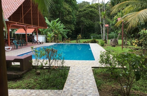 Damas House | PRIVATE HOUSE AND FARM FOR 8-31 PEOPLE