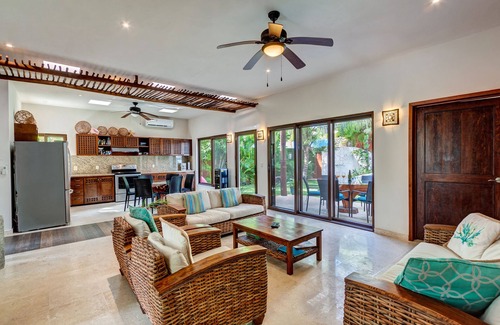 Puerto Morelos House | Private House with Pool, 2 Mins walk to Beach/Restaurants, Hanging Bed +6 Bikes