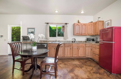 Ulumalu House | Private Island Retreat. Tropical Sanctuary.