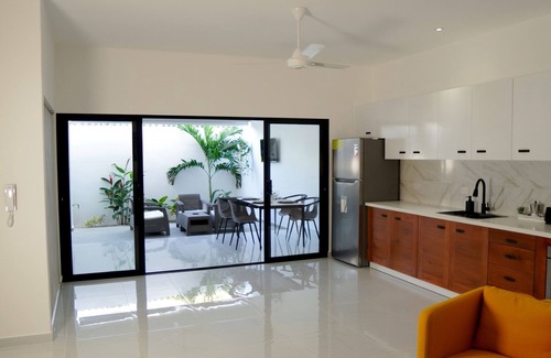 La Ceiba House | PRIVATE JACUZZI WITH TROPICAL PATIO 1C