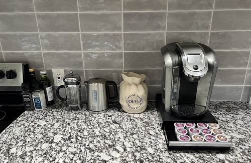 Mountain Rest House | Private Lake/Hot Tub/Large Deck/Rest & Relax/Kayaks & Canoe