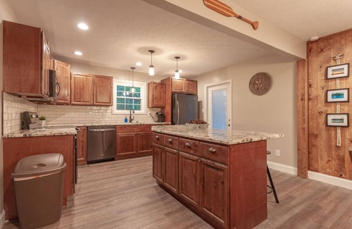 Caryville House | Private Lakefront Cabin within 4 Miles of I-75 and close access to ATV trails