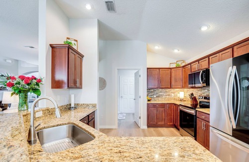 Pennecamp Cottage | Private Lanai & Pool Access: Home in the Villages!