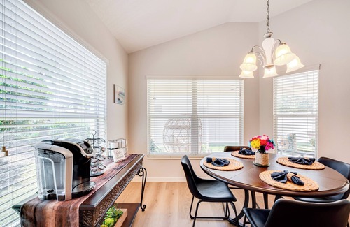 Pennecamp Cottage | Private Lanai & Pool Access: Home in the Villages!