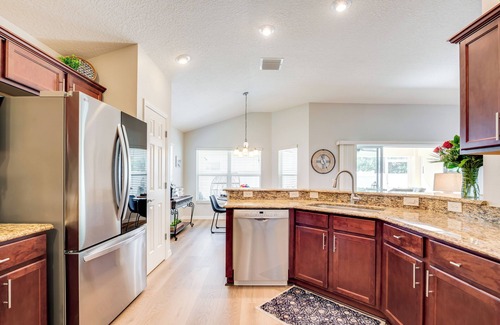 Pennecamp Cottage | Private Lanai & Pool Access: Home in the Villages!