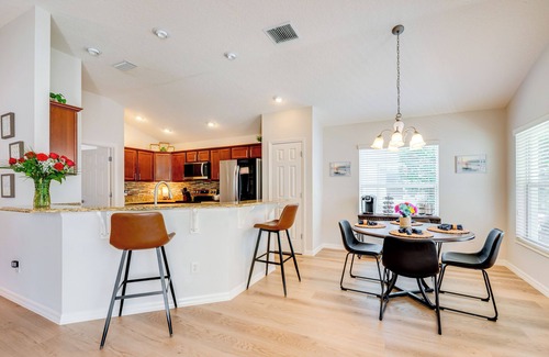 Pennecamp Cottage | Private Lanai & Pool Access: Home in the Villages!