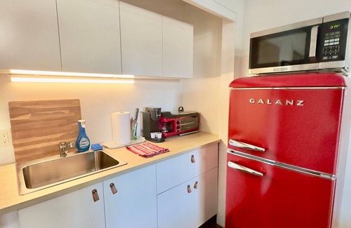 Westside Costa Mesa House | Private Long Term Studio in Costa Mesa!