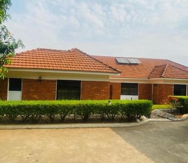 Arua Bed & Breakfast | Private Palace