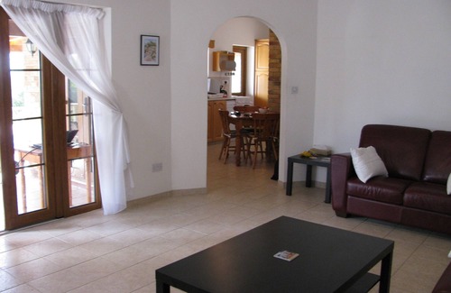 Anogyra Villa | Private peaceful enclosed Villa with own Pool, Free Wifi and Extensive Gardens