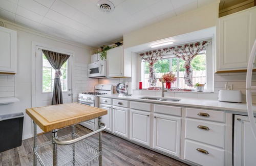 Plainfield House | Private Plainfield Retreat w/Gas Grill + Patio