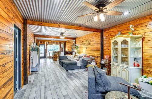 Orangeburg County House | Private Pond and Large Yard Unique Cabin in Norway!