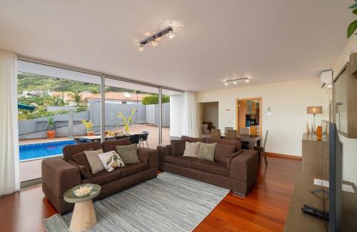 Arco da Calheta Villa | Private pool and sea view - Tropical Villa