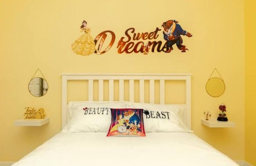 Wellington House | Private Pool + Game Room near Disney! Free parking