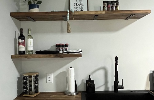 Floyd Dale House | Private Pool house in Mullins