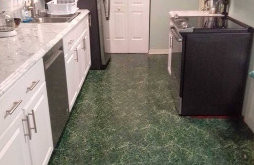 Putnam Hall Villa | Private pool in a spacious 3/2 NORTH FL home.