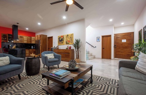 Colina del Sol House | Private pool, rooftop and BBQ, Malecón 5 min walk