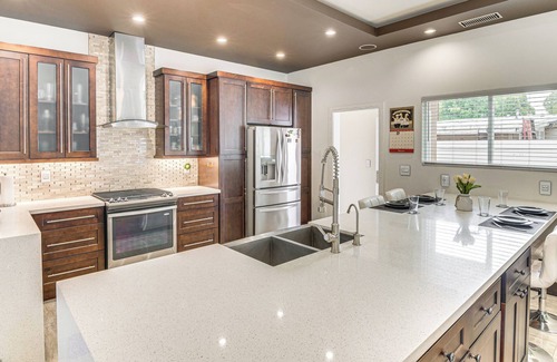 Reseda House | Private Pool + Sauna: Pet-Friendly Reseda Retreat!