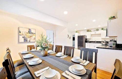 La Playa House | Private Pool & Spa/Fenced yard/Pet friendly/Walk to village/Close to beach