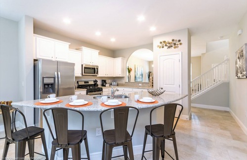 Loughman Cottage | Private Pool/spa, Free Waterpark, Lazy River!