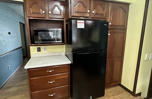 Geneva House | Private- Pool Table, SPIRE, Wine Country, GOTL