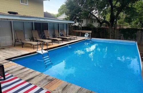 Mobile House | Private Pool & Yard Mins to Dining & University