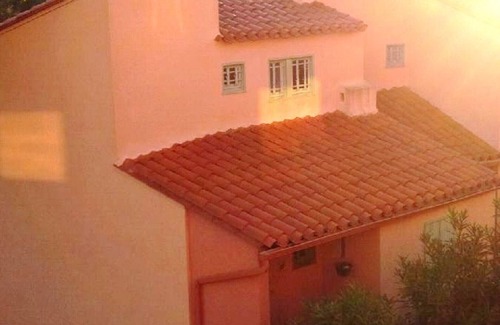 Collioure House | PRIVATE RESIDENCE: JANITOR, SWIMMING POOL, PETANQUE COURT, TENNIS COURT