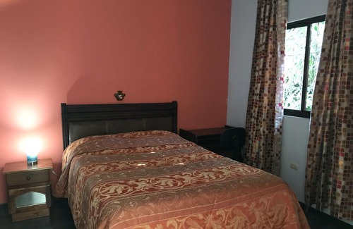 Heredia Bed & Breakfast | Private room 10 minutes from the airport