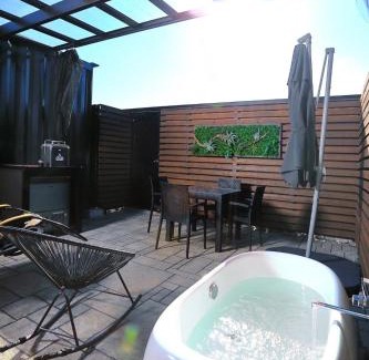 Izumi Villa | private sauna BAYBERRYープライベートサウナベイベリー