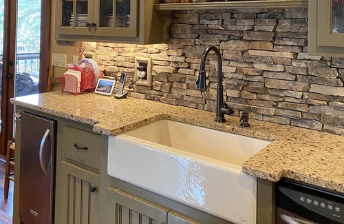 Wedowee House | Private, Secluded Custom Built Lakehouse On Beautiful Lake Wedowee