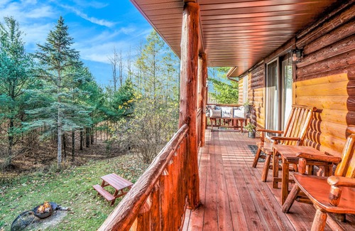 Onekama House | Private secluded home on 30 acres w/private sauna & jetted tub -Dogs OK