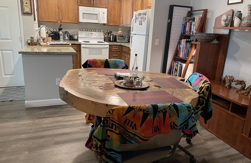 Davis Apartment | Private spacious 2-bedroom apartment - pets welcomed